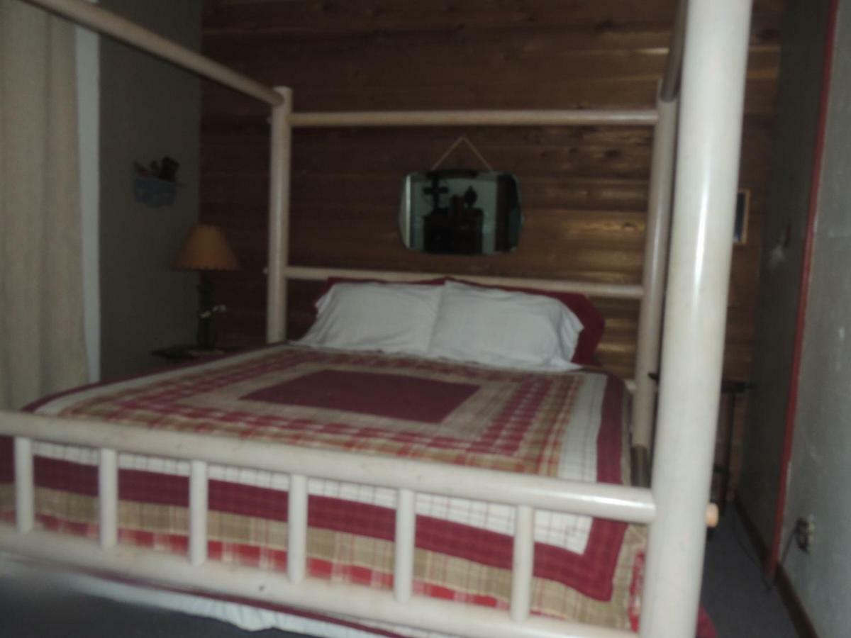 The Whispering Pines Inn Norman Buitenkant foto
