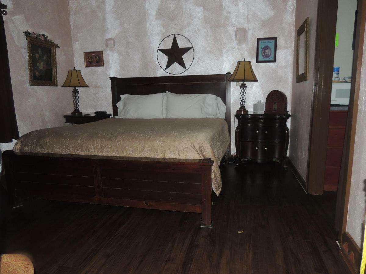 The Whispering Pines Inn Norman Buitenkant foto